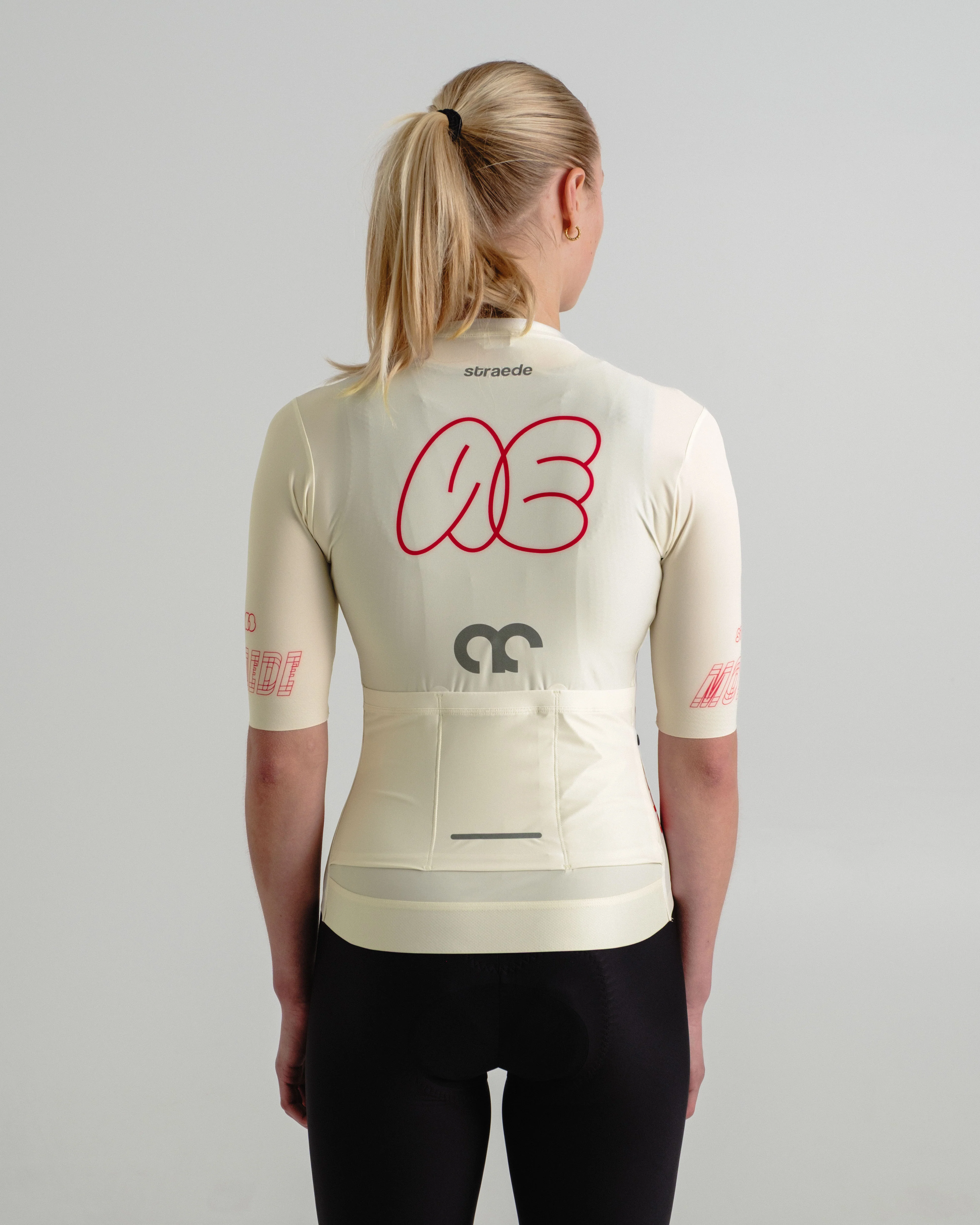 Aerlig Jersey Women - Motion - Image 9