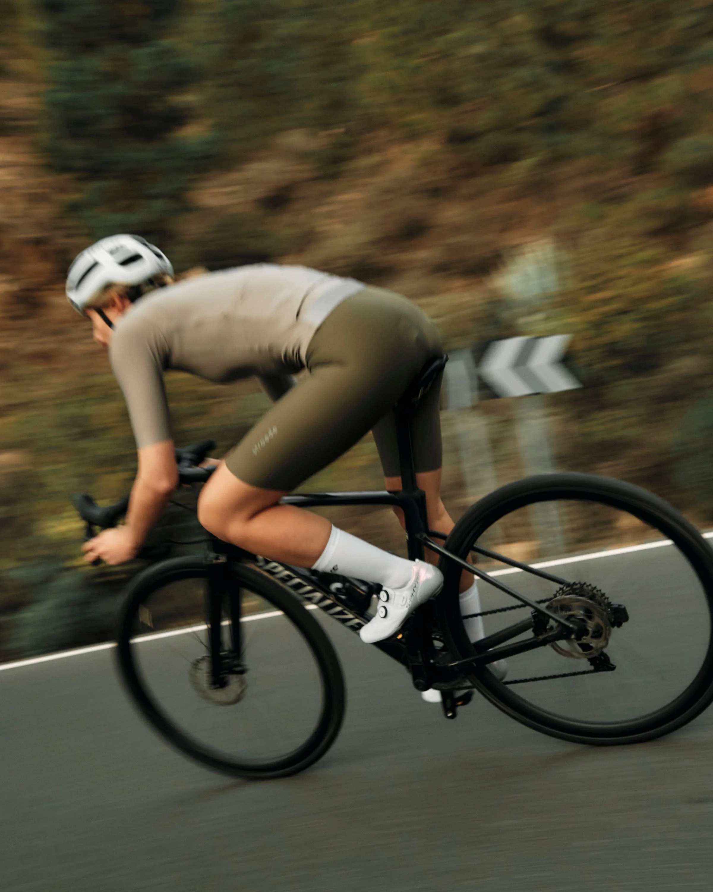 Aero Bib Shorts Women - Image 38