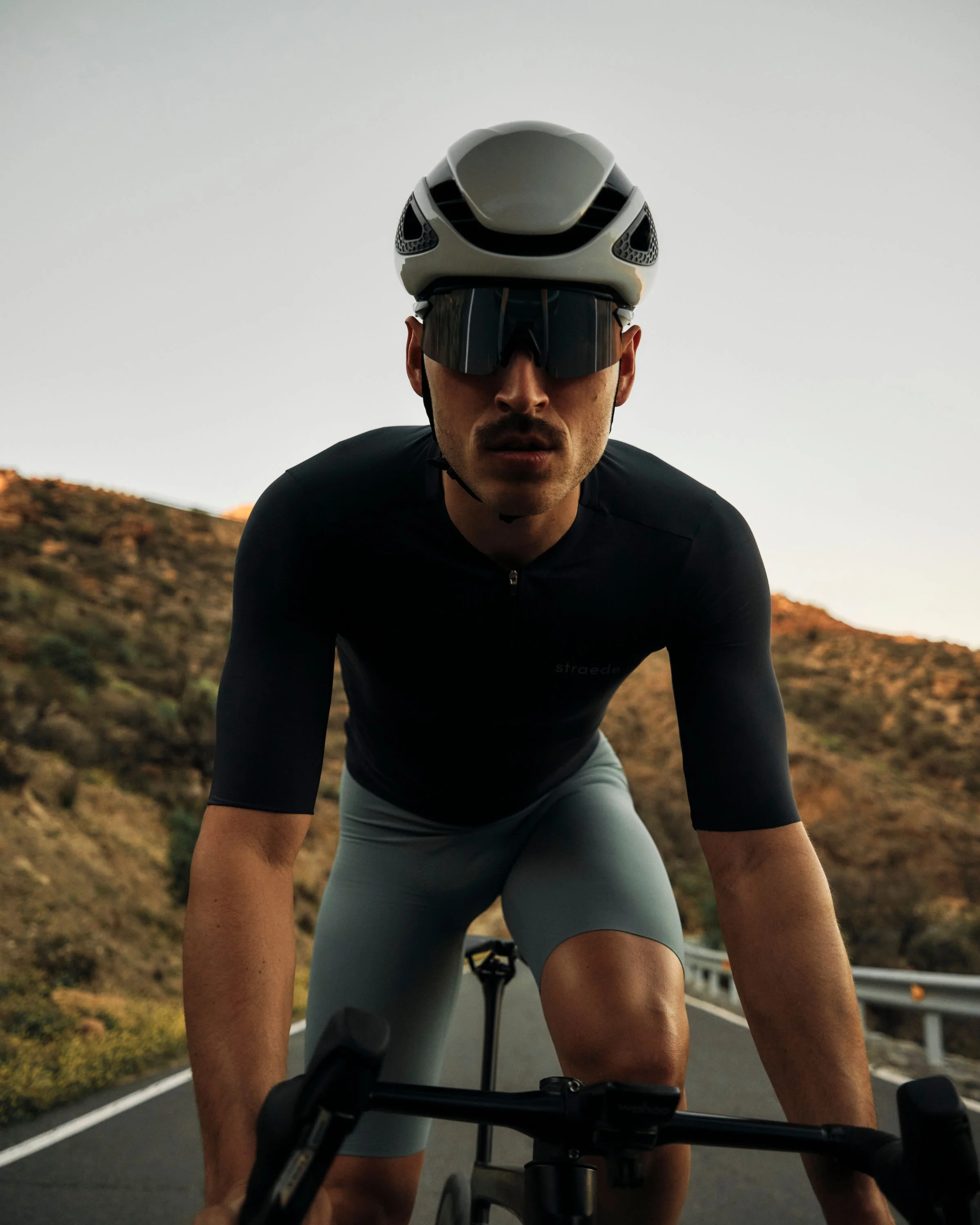 Aero Endurance Bib Shorts Men - Image 24