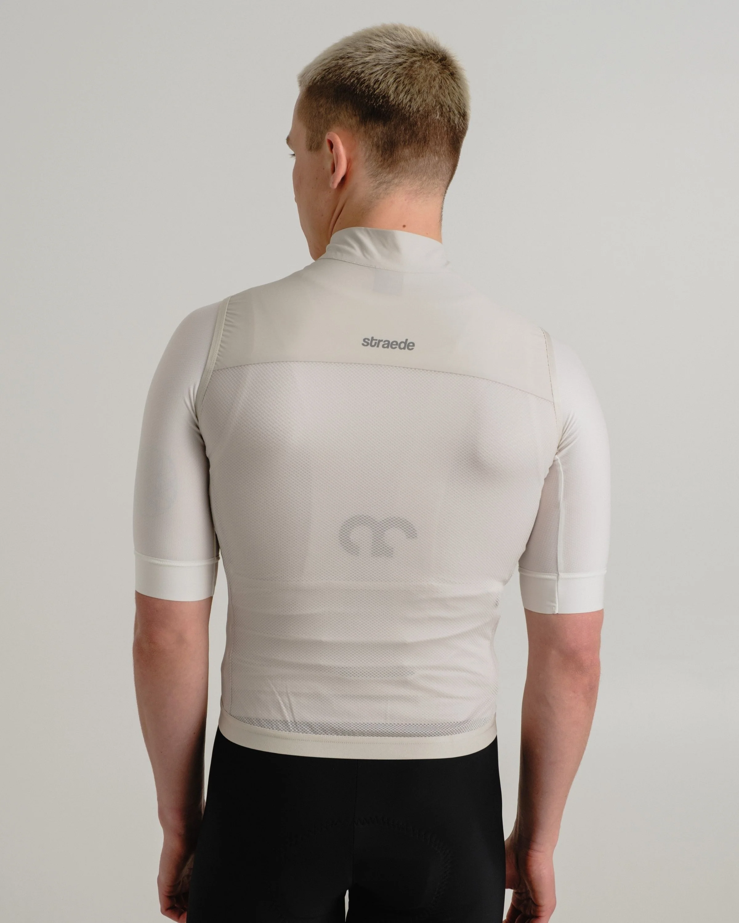 Aero Vest Men - Image 11