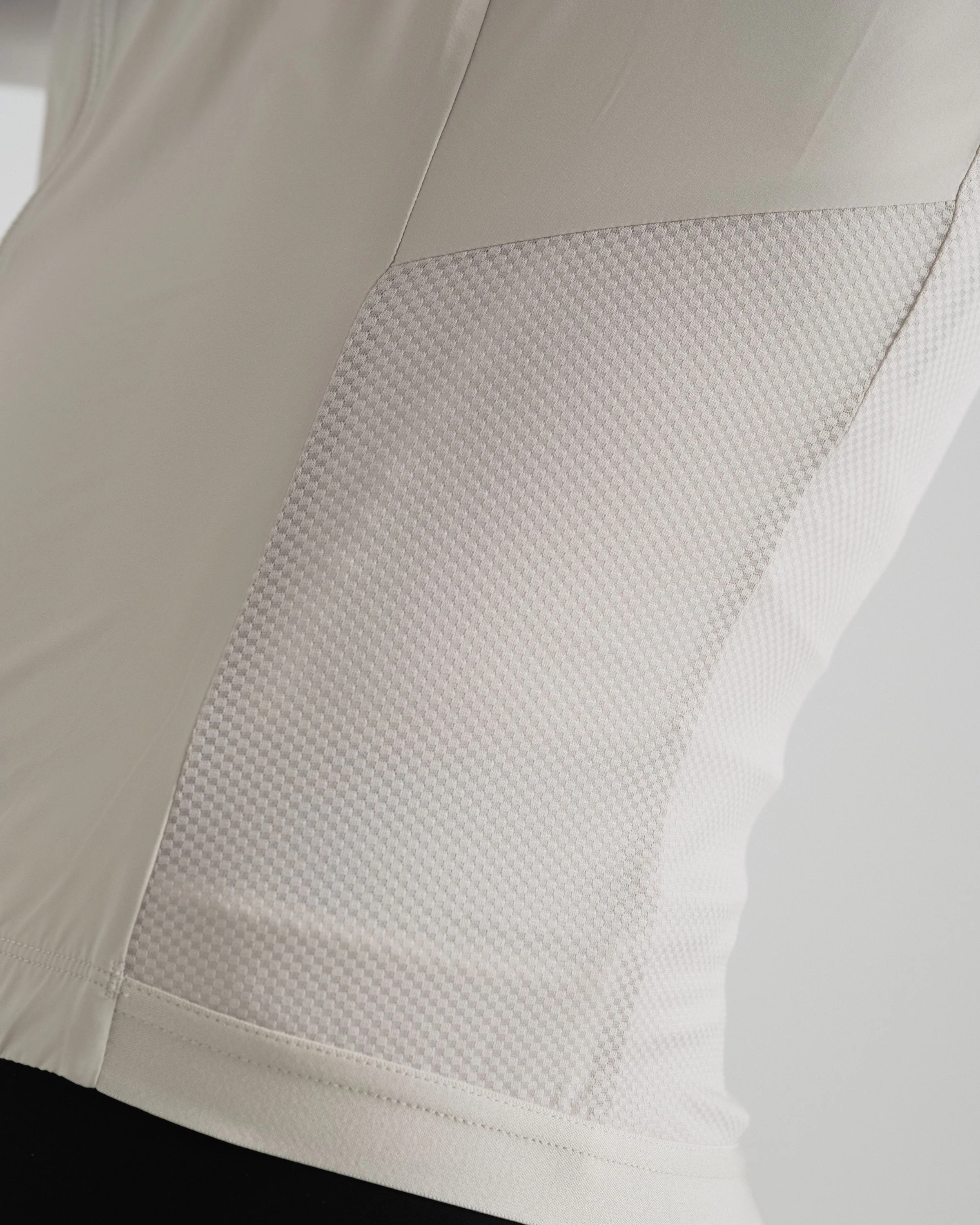 Aero Vest Men - Image 13