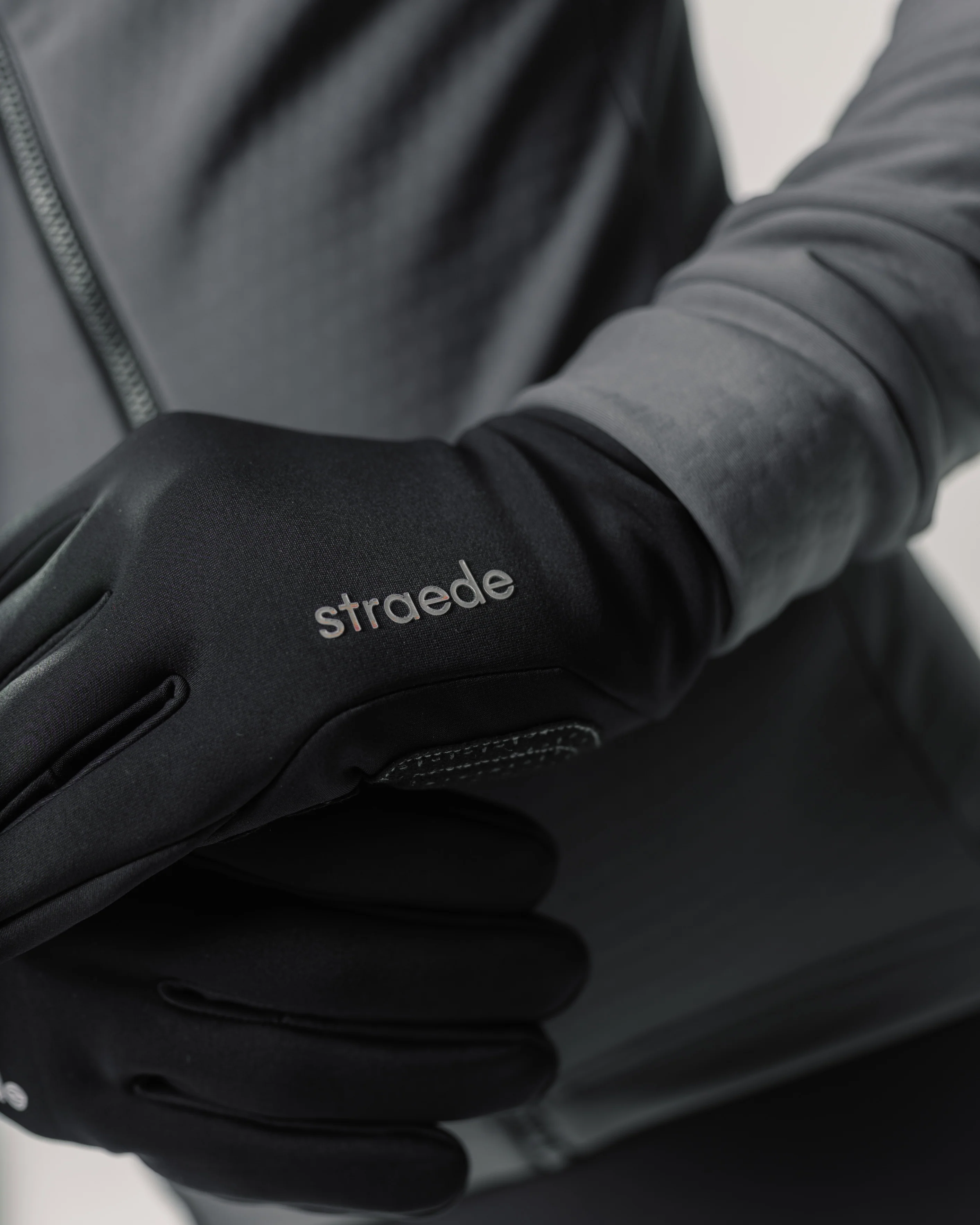 Gloves - Image 6