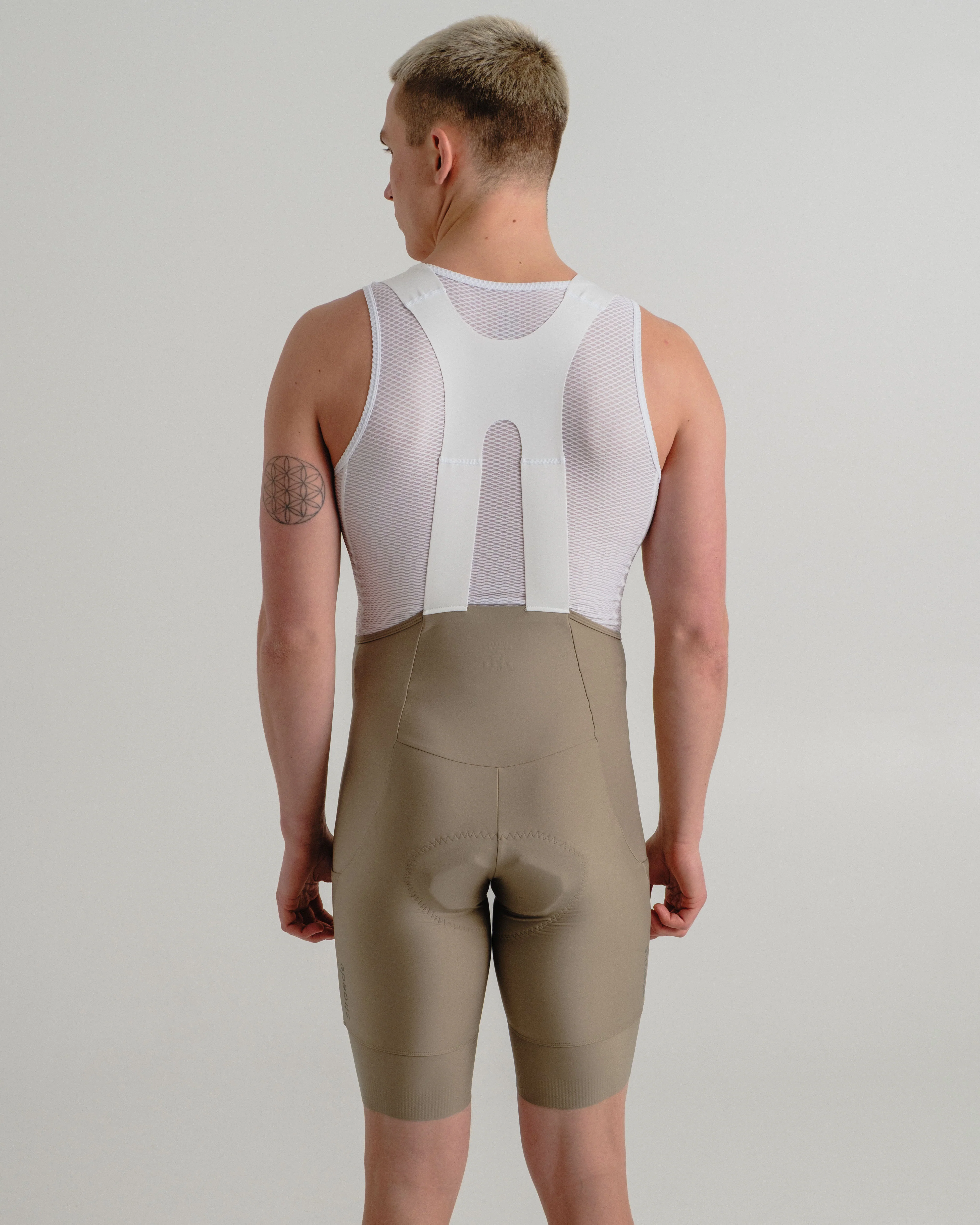 Cargo Bib Shorts Men - Image 25