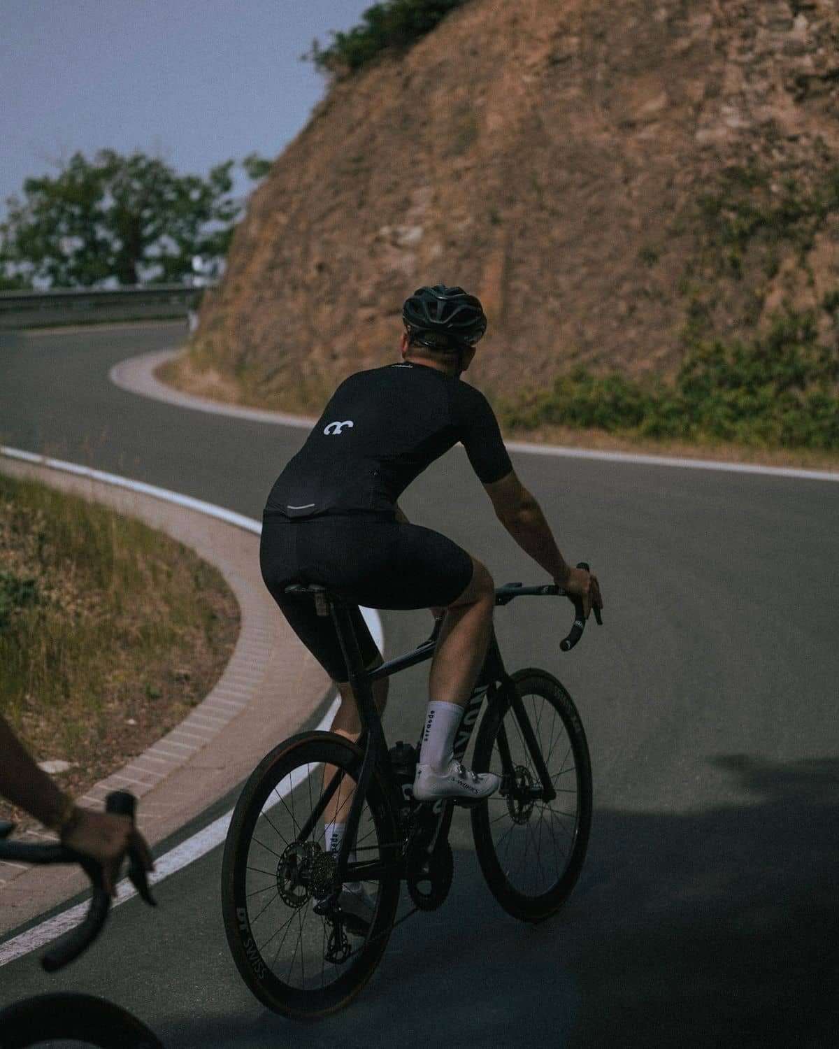 Aero Bib Shorts Men - Image 18